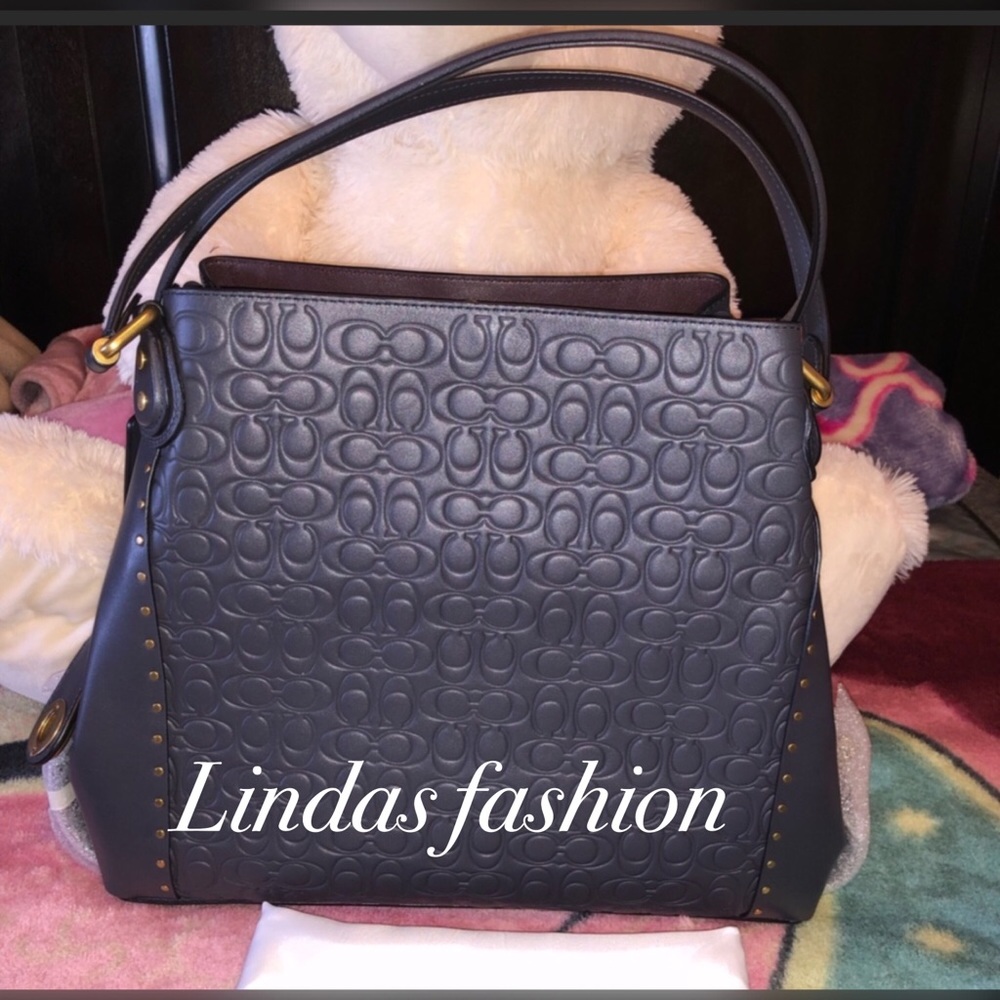 Coach Edie Shoulder Bag 31 In Sign.LeatherW/Rivets